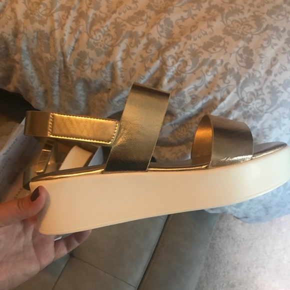 BAMBOO Shoes - Gold and while wedge/platform sandals